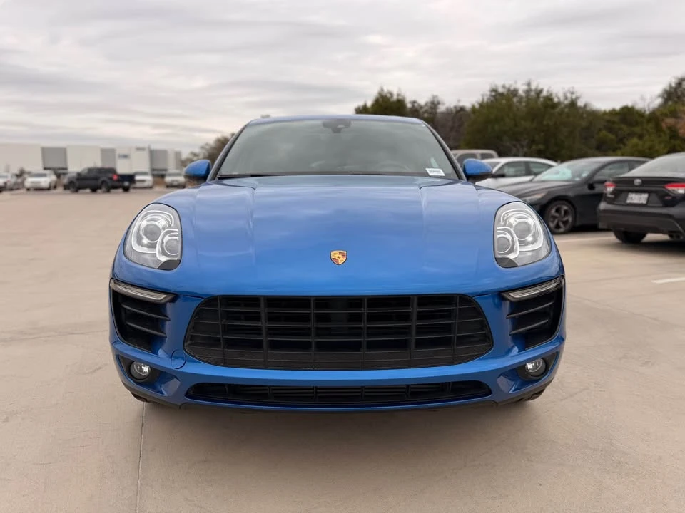 2018 Porsche Macan - Image 2 of 11