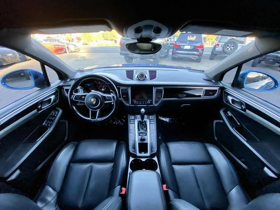 2018 Porsche Macan - Image 9 of 12