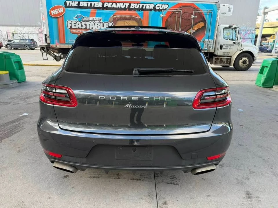 2018 Porsche Macan - Image 6 of 12