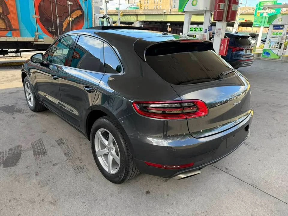 2018 Porsche Macan - Image 5 of 12