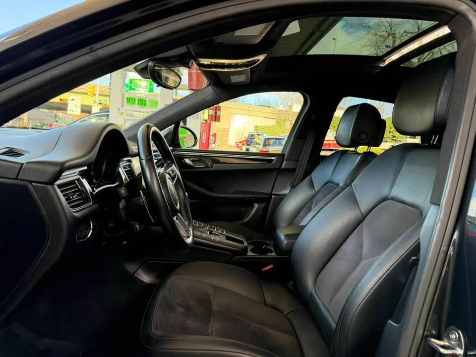 2018 Porsche Macan - Image 7 of 12