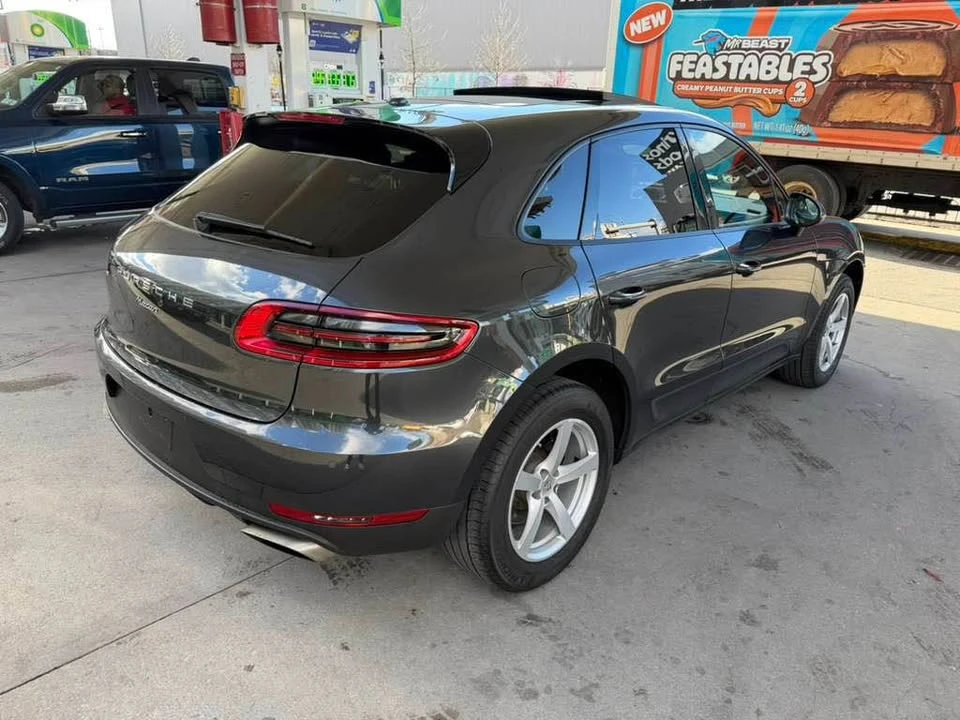 2018 Porsche Macan - Image 4 of 12
