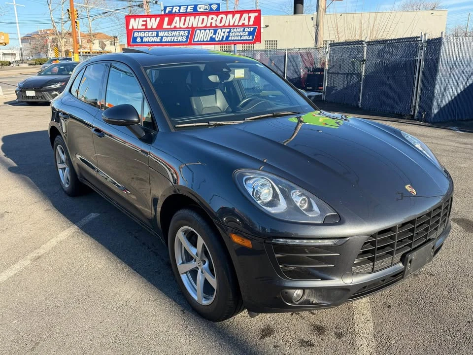 2018 Porsche Macan - Image 2 of 14
