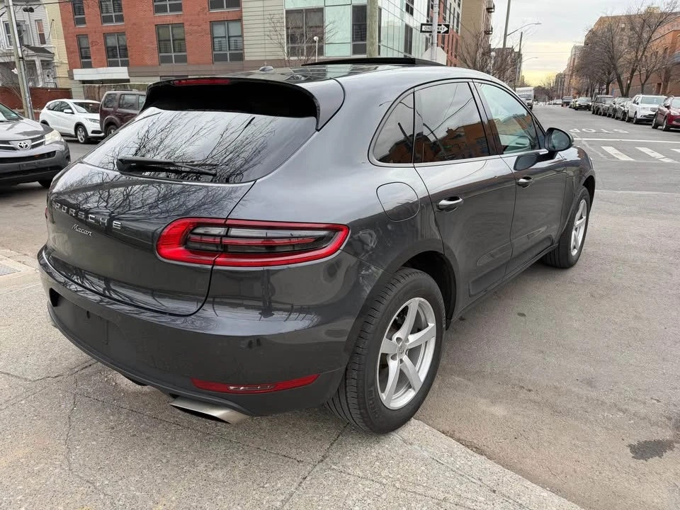 2018 Porsche Macan - Image 4 of 14