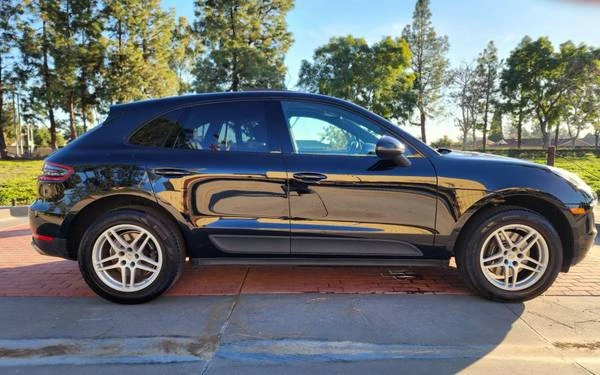 2018 Porsche Macan - Image 8 of 21