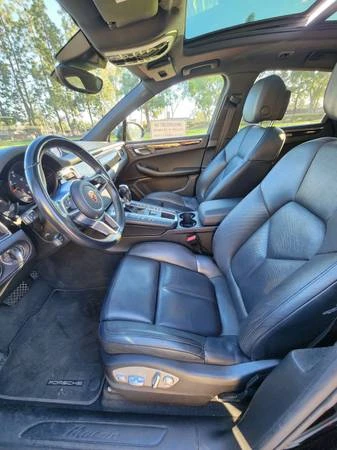 2018 Porsche Macan - Image 12 of 21