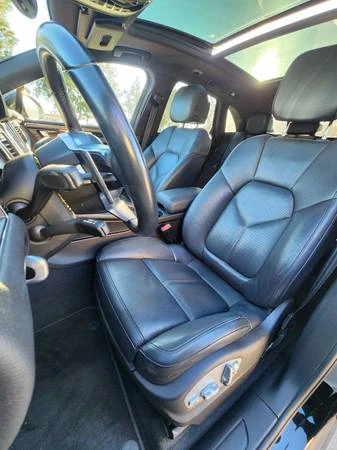 2018 Porsche Macan - Image 13 of 21