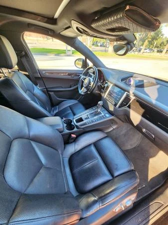 2018 Porsche Macan - Image 20 of 21