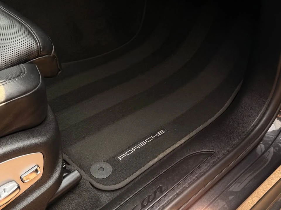 2018 Porsche Macan - Image 13 of 20