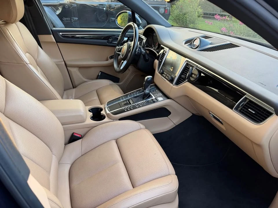2018 Porsche Macan - Image 8 of 15