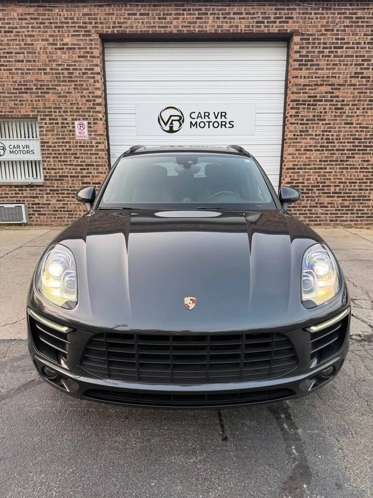 2018 Porsche Macan - Image 2 of 18