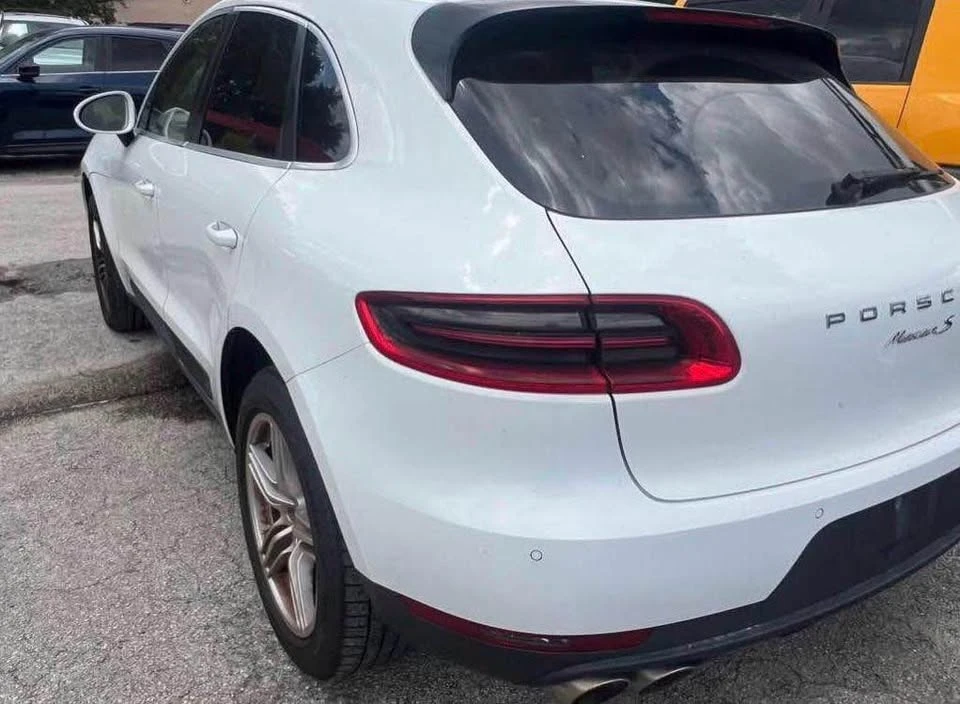 2018 Porsche Macan - Image 3 of 4