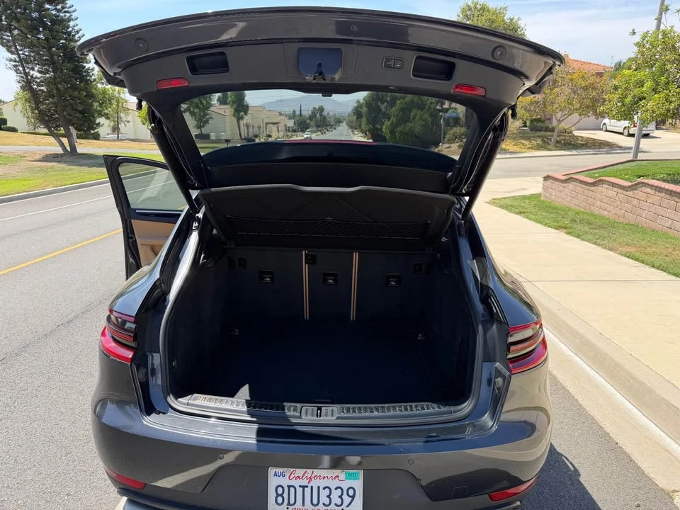 2018 Porsche Macan - Image 10 of 13