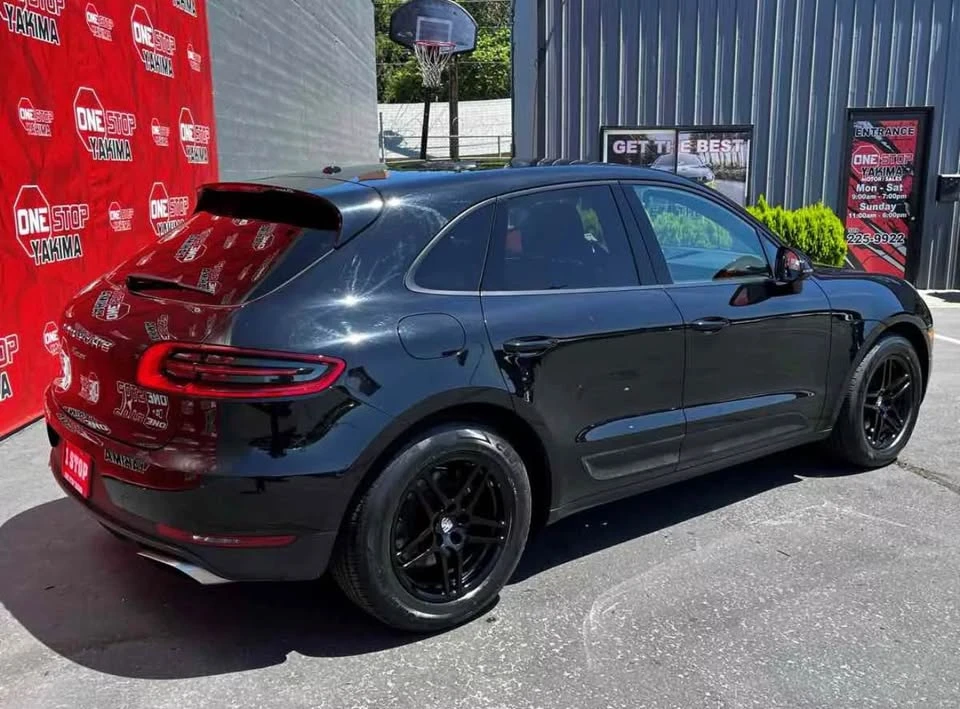 2018 Porsche Macan - Image 5 of 14