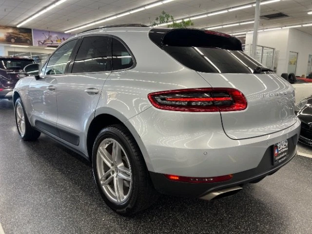2018 Porsche Macan - Image 3 of 15