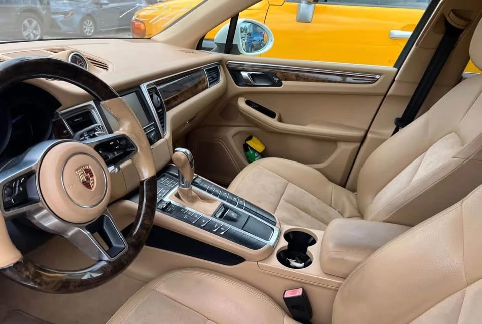 2018 Porsche Macan - Image 4 of 6