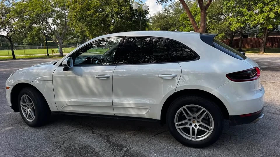 2018 Porsche Macan - Image 8 of 16