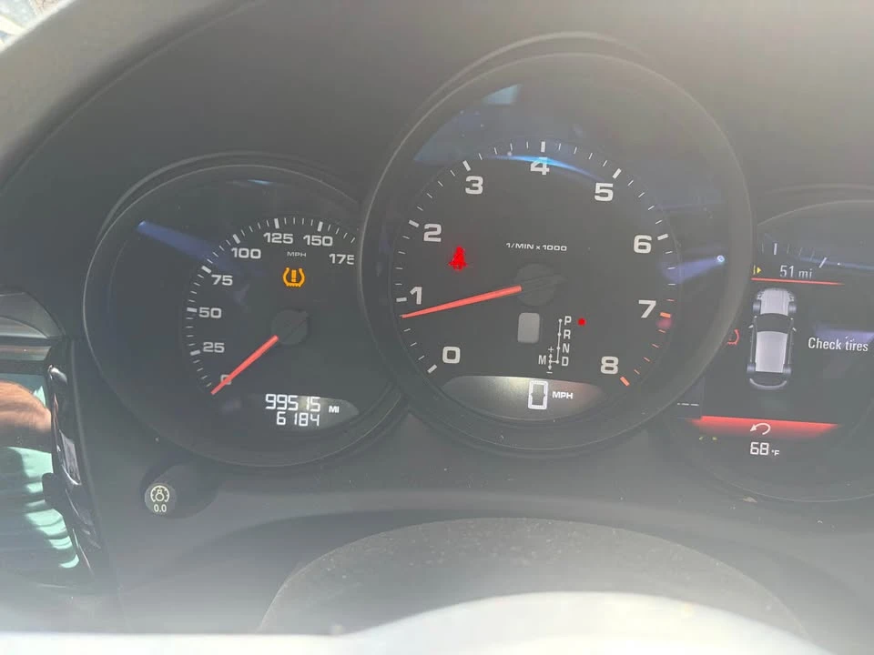 2018 Porsche Macan - Image 10 of 14