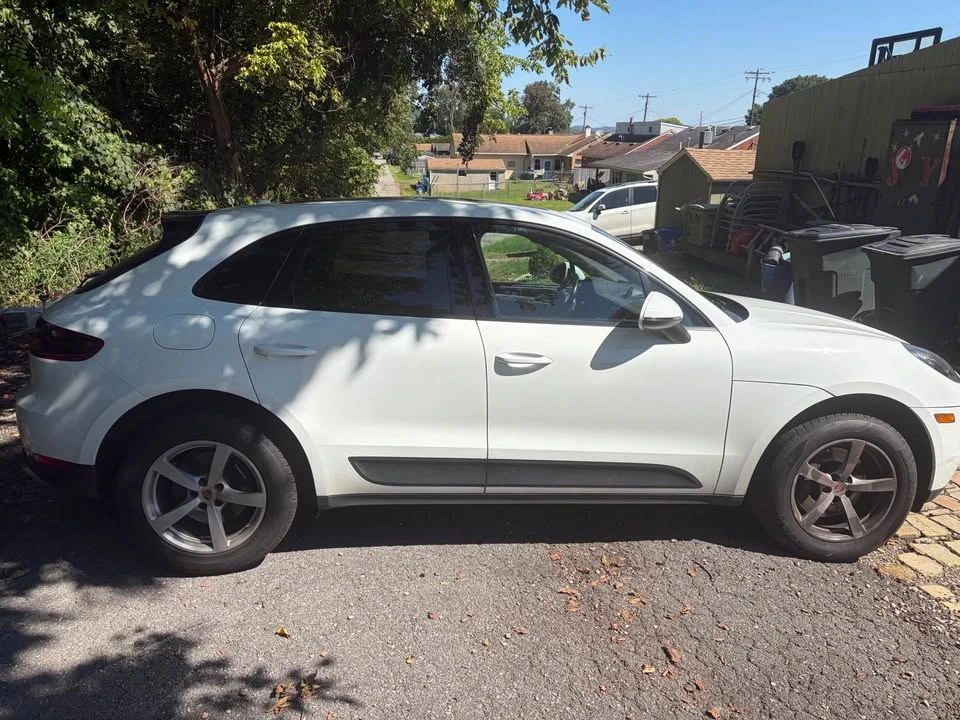 2018 Porsche Macan - Image 8 of 14
