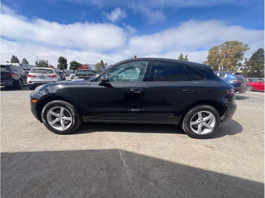2018 Porsche Macan - Image 8 of 18