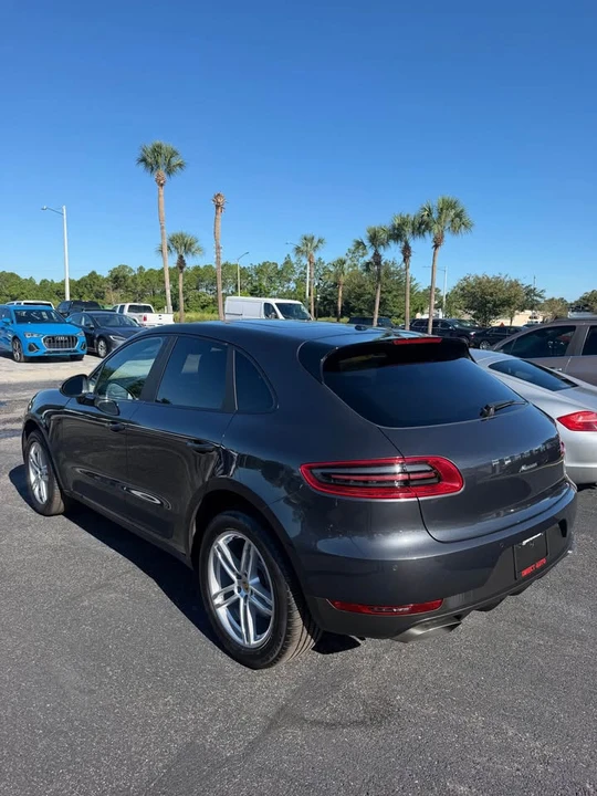 2018 Porsche Macan - Image 5 of 11