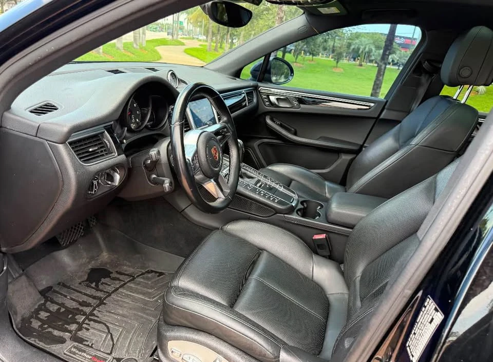 2018 Porsche Macan - Image 8 of 10