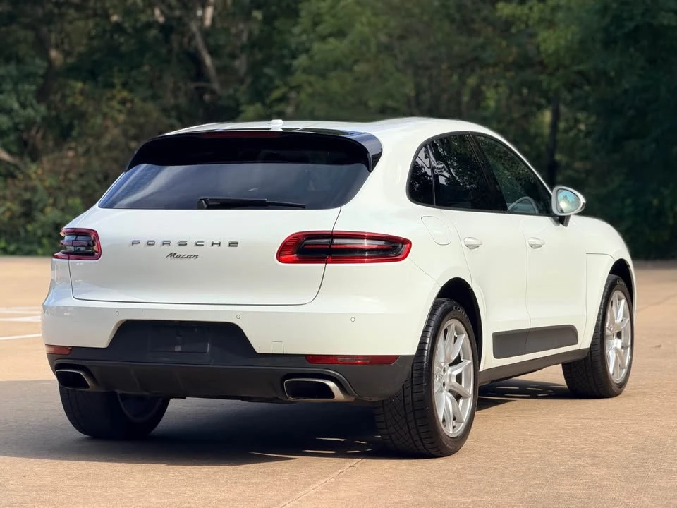 2018 Porsche Macan - Image 8 of 20