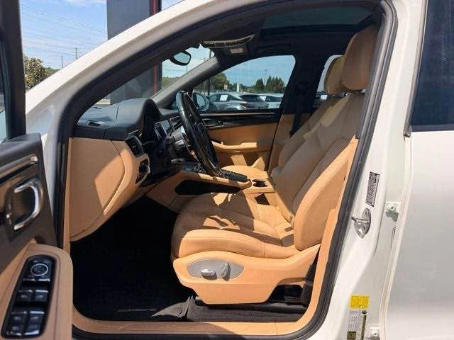 2018 Porsche Macan - Image 6 of 10