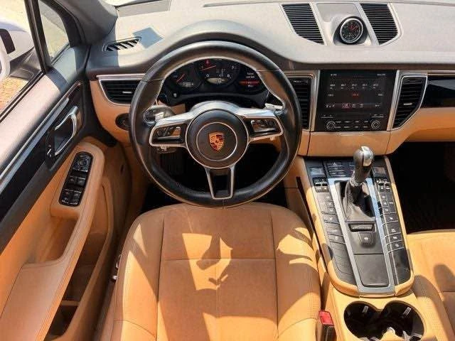 2018 Porsche Macan - Image 9 of 10