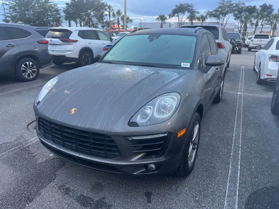 2018 Porsche Macan - Image 2 of 6