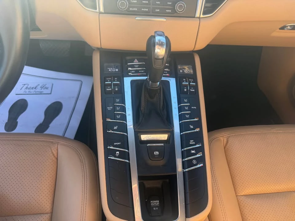 2018 Porsche Macan - Image 10 of 18