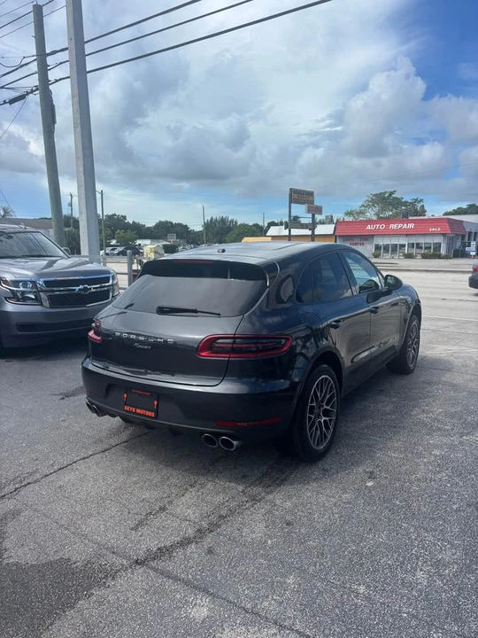 2018 Porsche Macan - Image 4 of 11