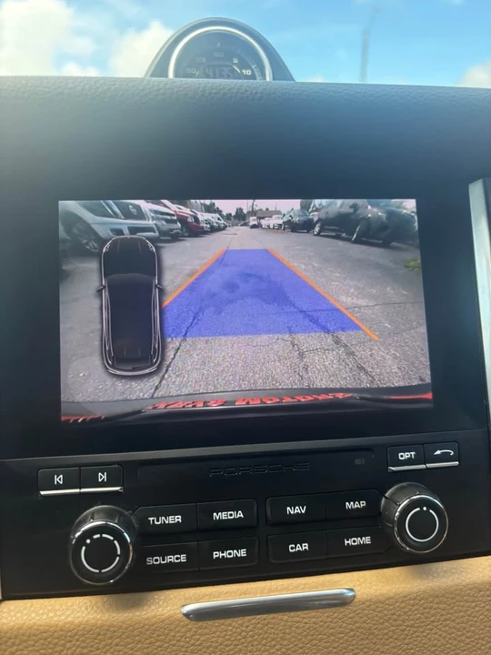 2018 Porsche Macan - Image 11 of 11