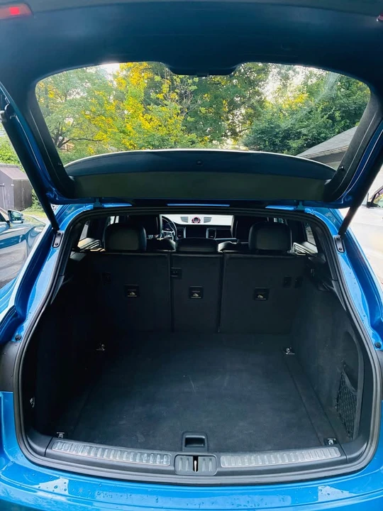 2018 Porsche Macan - Image 14 of 17