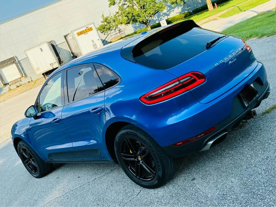 2018 Porsche Macan - Image 2 of 17