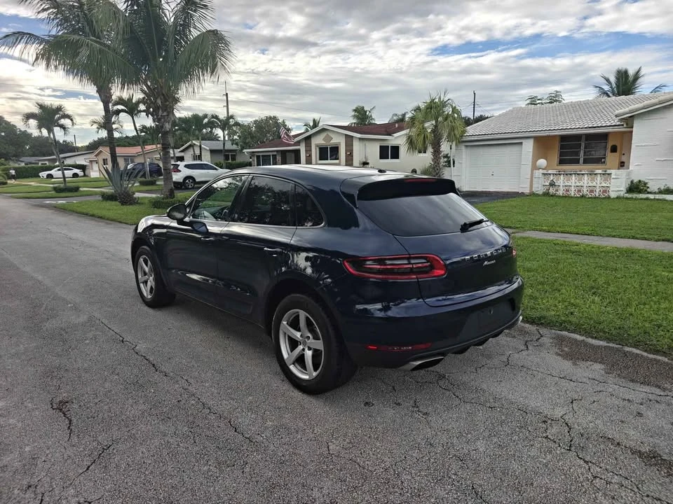 2018 Porsche Macan - Image 7 of 19