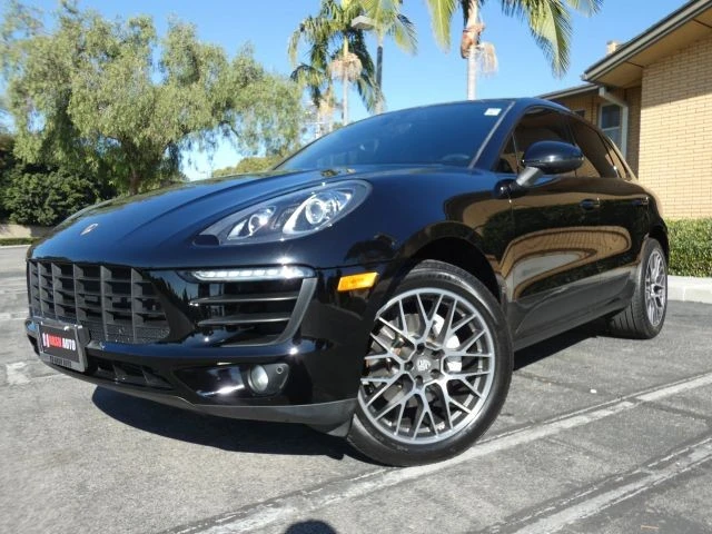 2018 Porsche Macan - Image 14 of 21