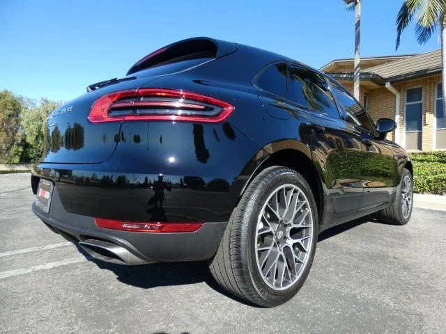2018 Porsche Macan - Image 7 of 21