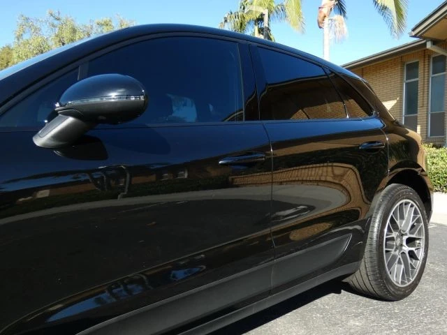 2018 Porsche Macan - Image 11 of 21