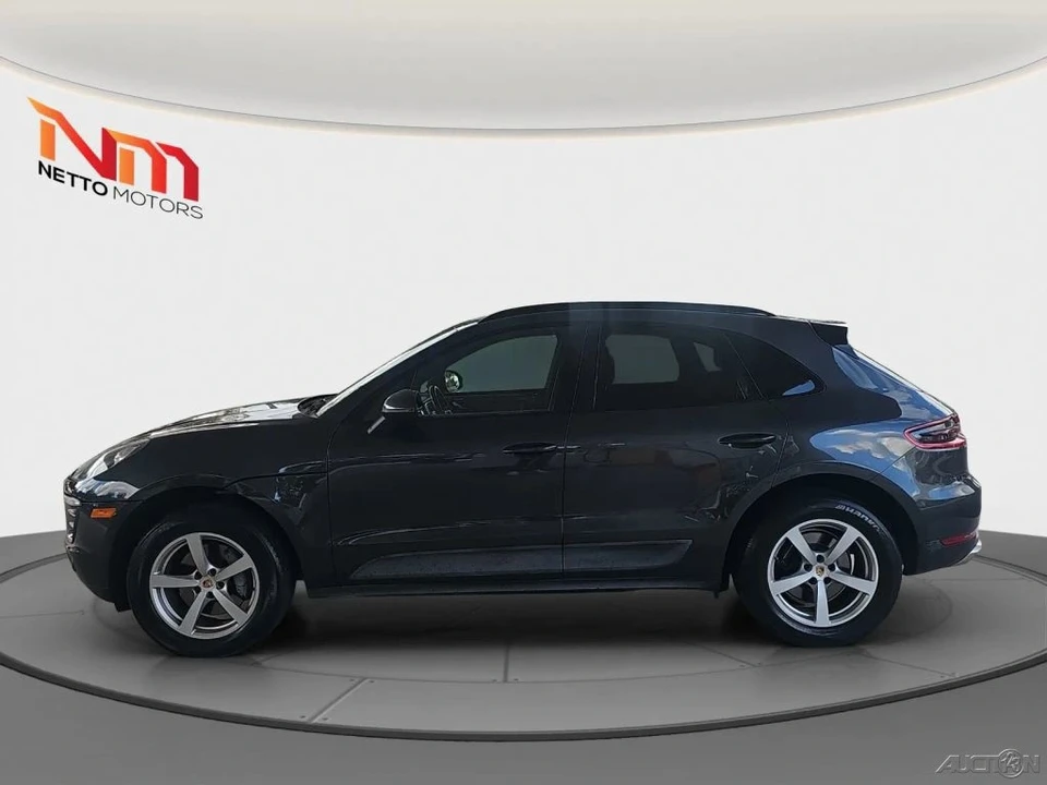 2018 Porsche Macan - Image 2 of 21