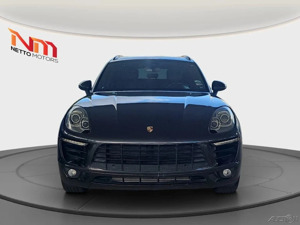 2018 Porsche Macan - Image 10 of 21