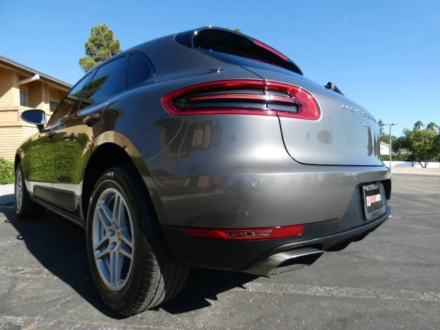 2018 Porsche Macan - Image 11 of 21