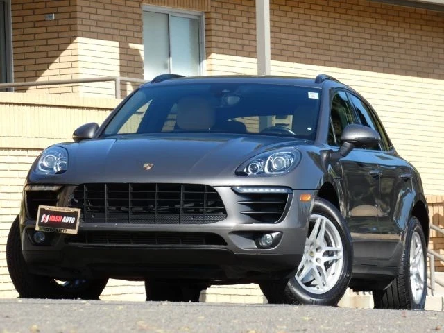 2018 Porsche Macan - Image 2 of 21