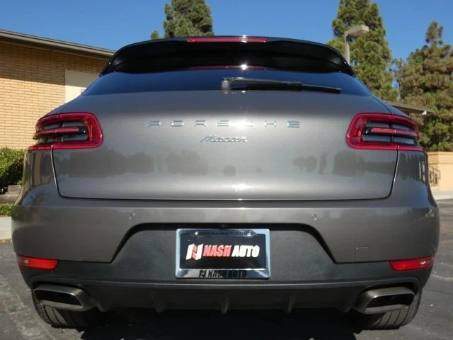 2018 Porsche Macan - Image 10 of 21