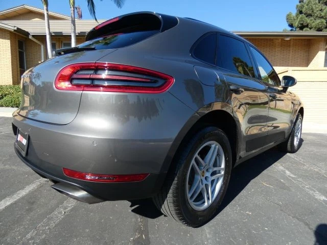 2018 Porsche Macan - Image 7 of 21