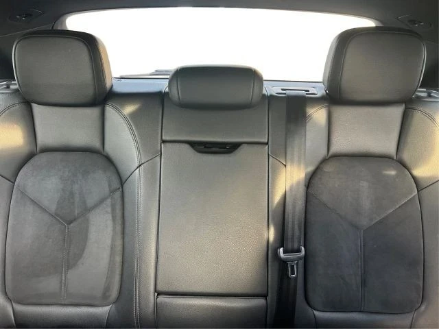 2018 Porsche Macan - Image 15 of 21