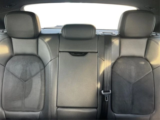 2018 Porsche Macan - Image 15 of 21