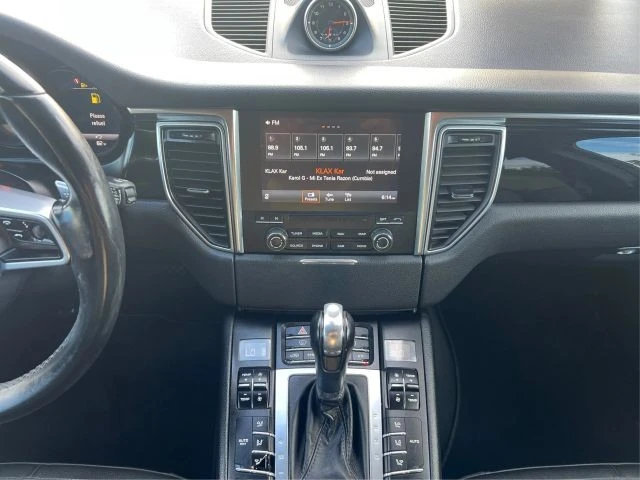 2018 Porsche Macan - Image 14 of 23