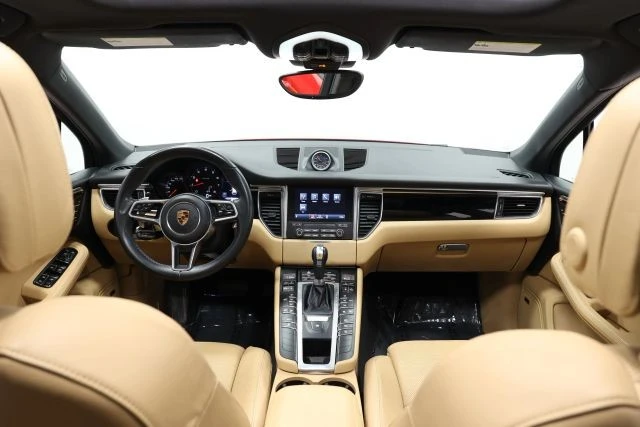 2018 Porsche Macan - Image 27 of 31