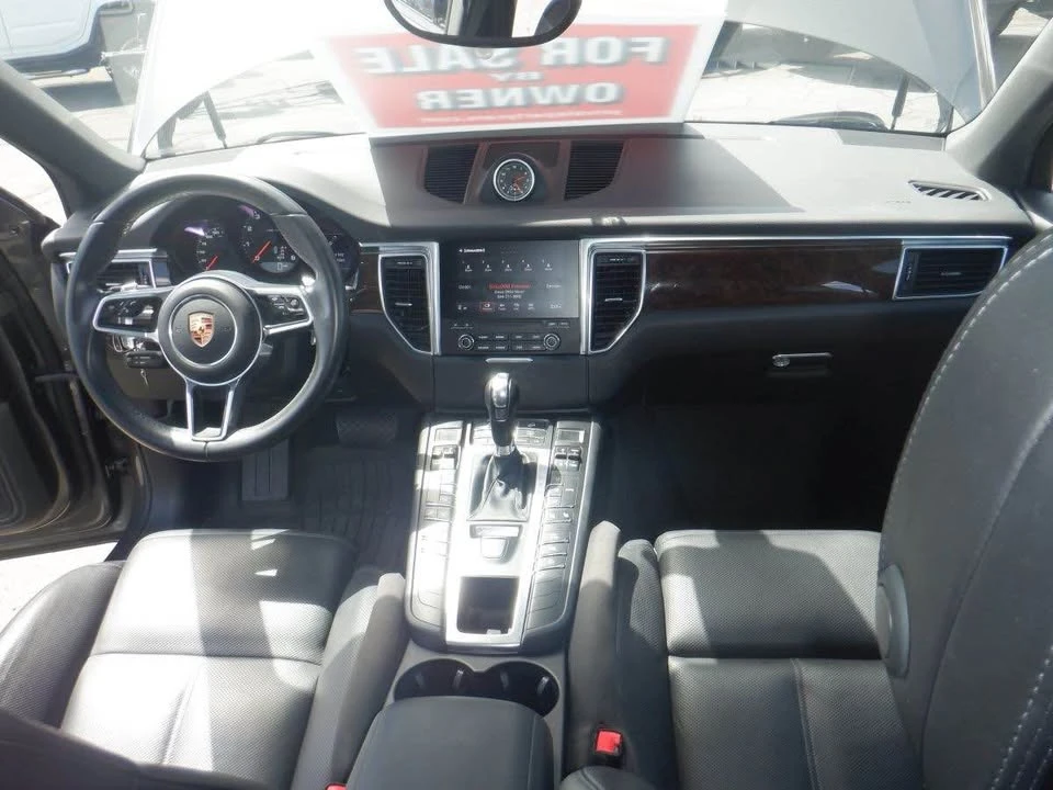 2018 Porsche Macan - Image 2 of 20